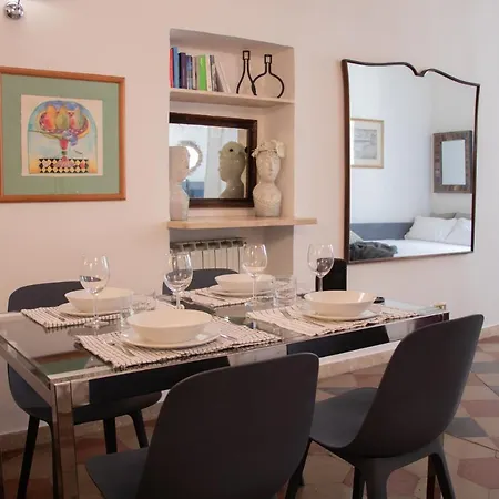 The Rent - Piazza Di Firenze Apartment Rome